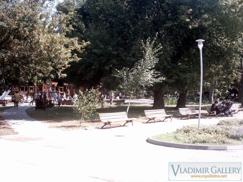Дунавска градина 11 - MySilistra.net